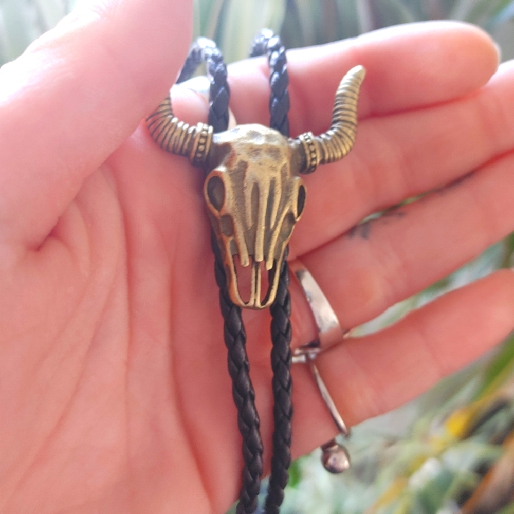 Bull Skull Bolo Tie